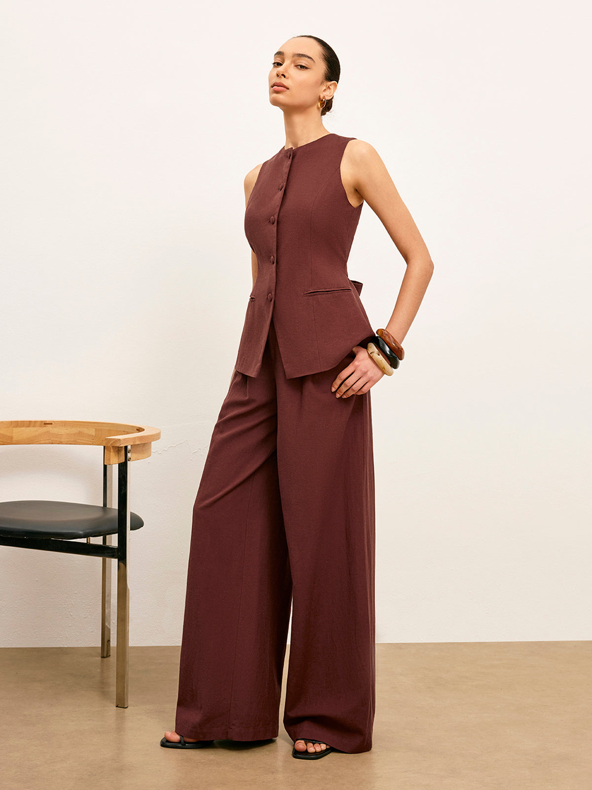 Button-Up Vest With Pocket Detail