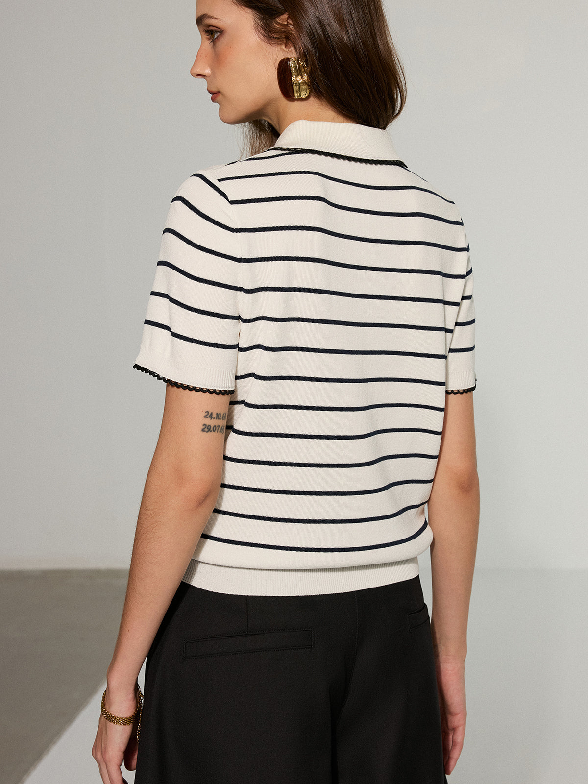Contrast Wave Trim Striped Polo Knit Top
