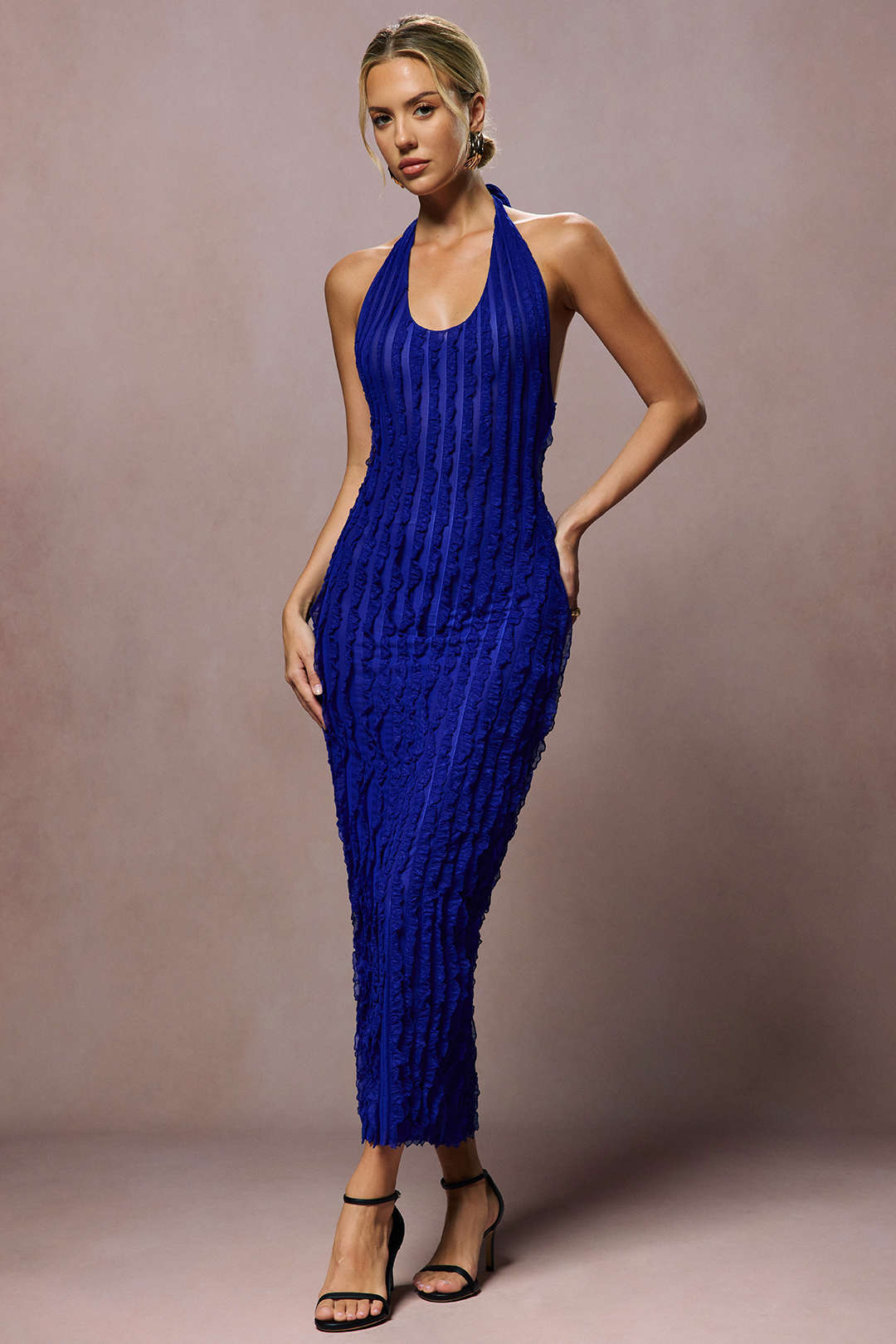 Robe longue dos nu à volants texturés transparents