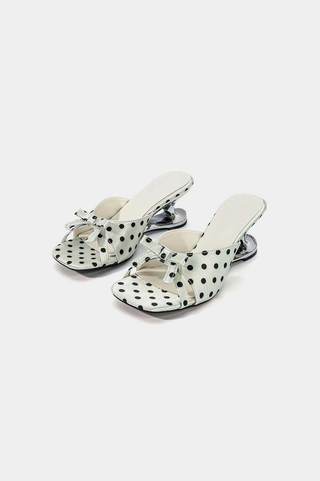 Punkte Schleife offene Zehensandalen