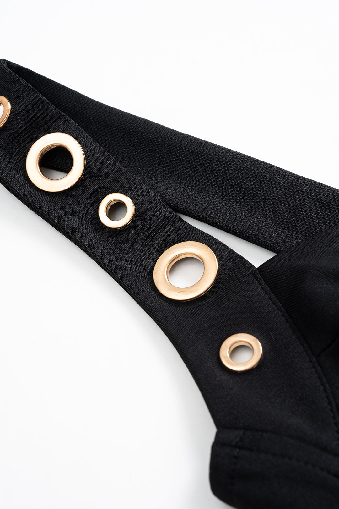 Robe midi sans manches avec fermeture éclair et œillets métalliques