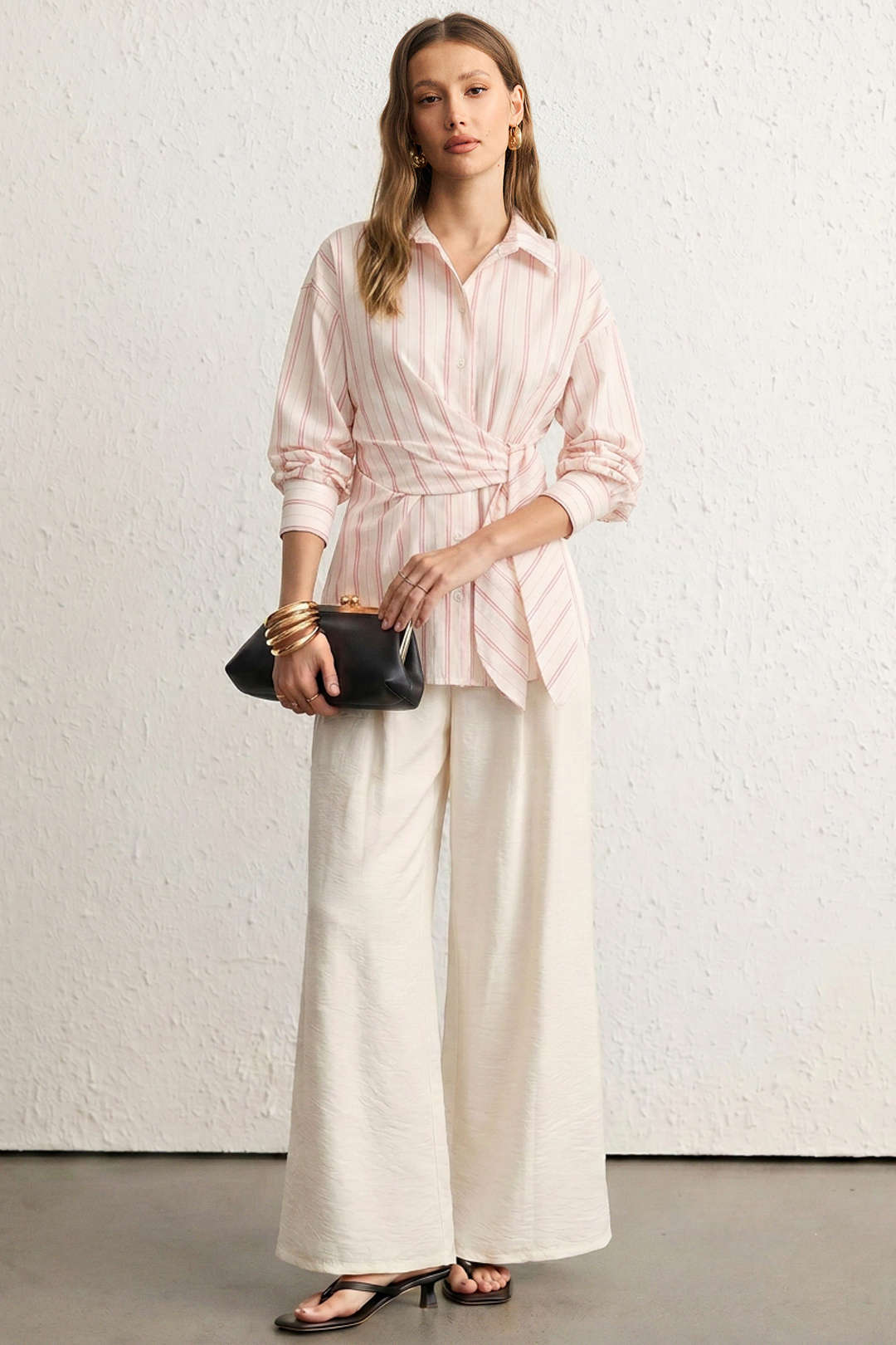 Chemise à manches longues boutonnée à nouer à imprimé rayures