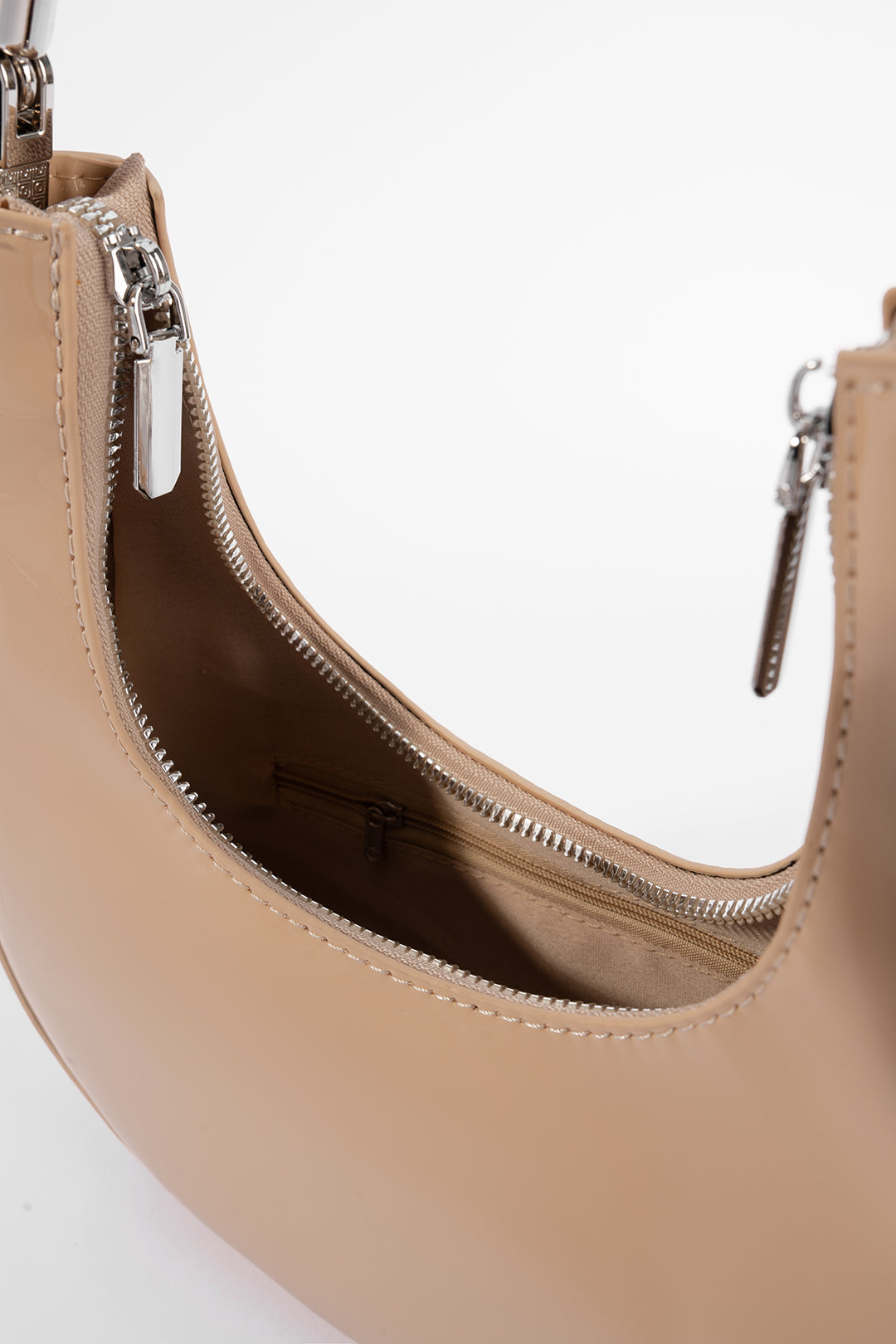 Sac à bandoulière en cuir avec fermeture éclair