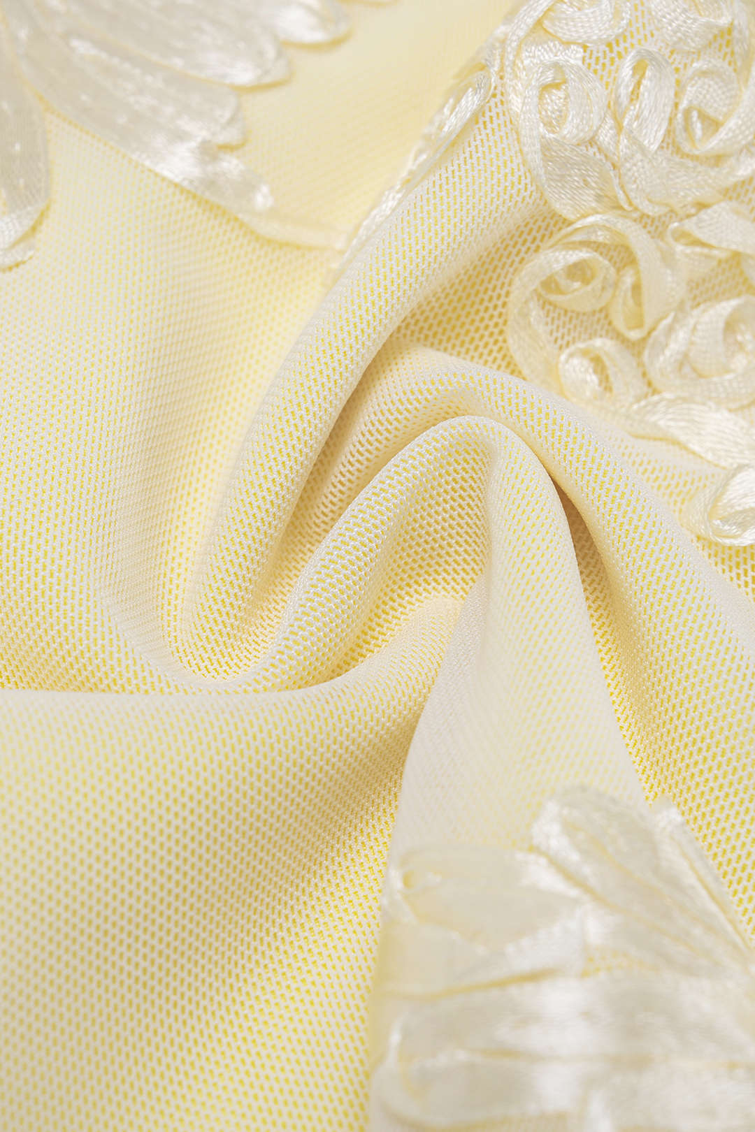 Ärmelloses Mini-Kleid mit 3D-Blumenmuster und Rückenausschnitt zum Binden