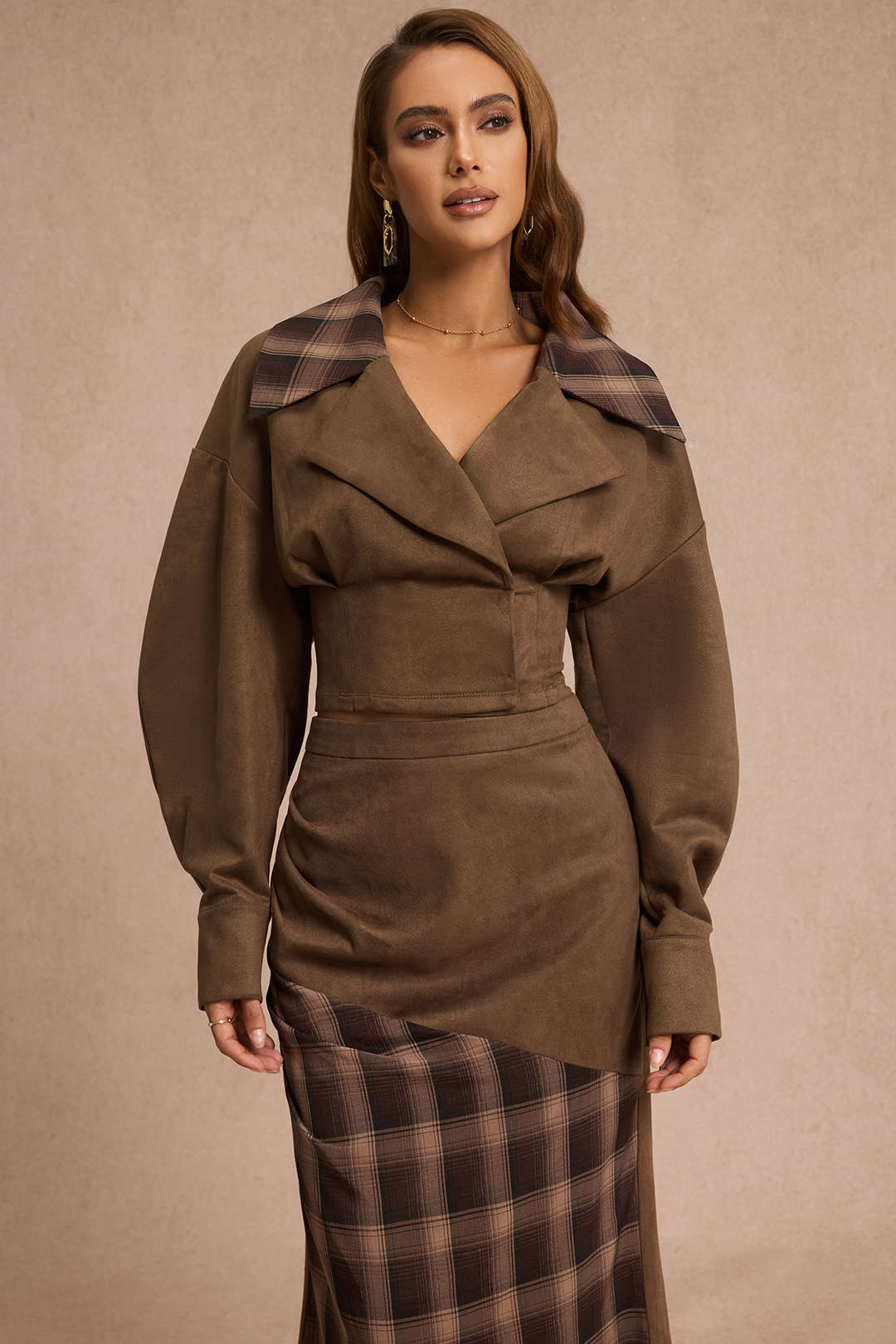 Wildleder-Patchwork-Langarmtop mit gekerbtem Revers