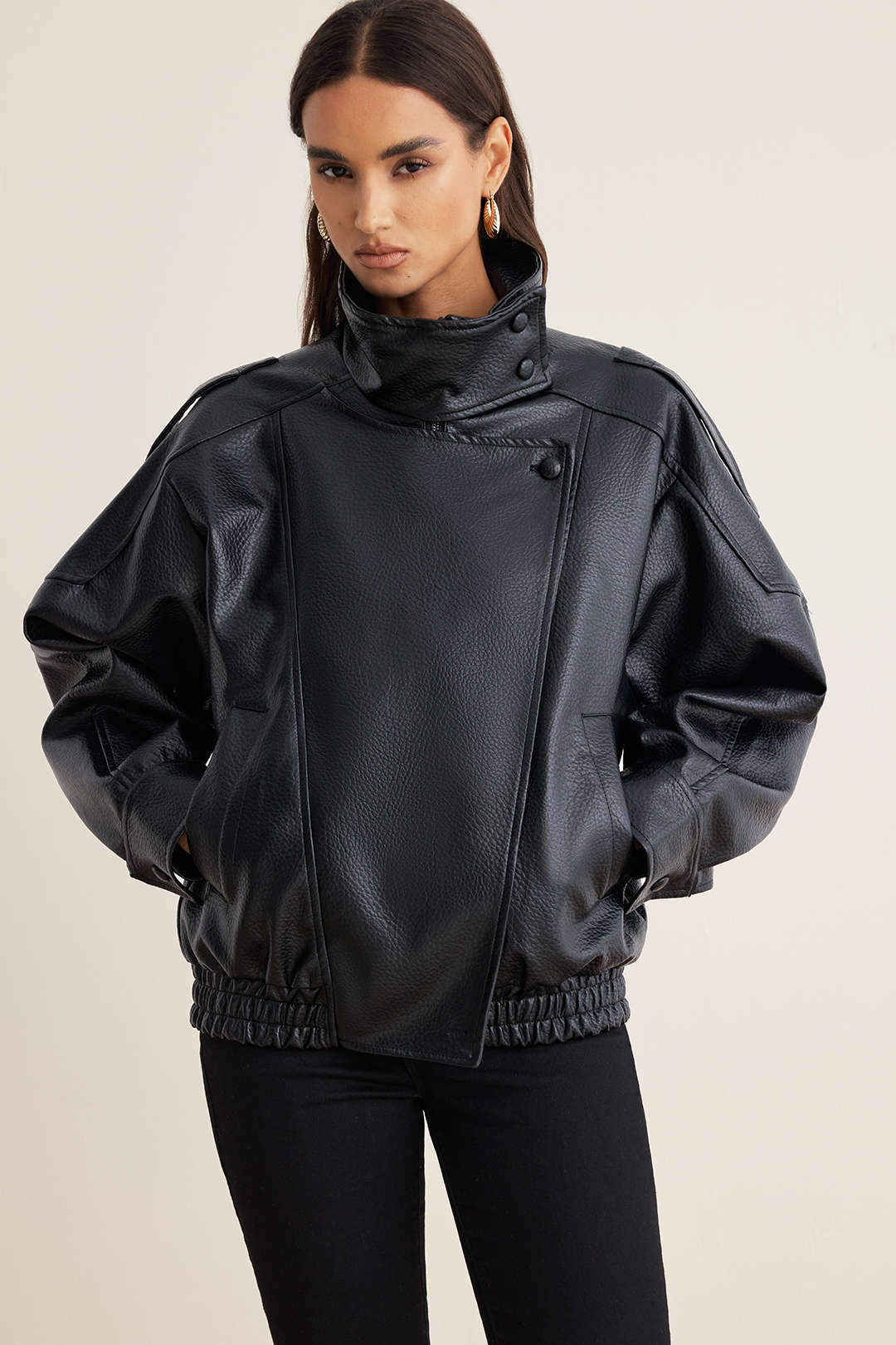 Veste boutonnée en similicuir