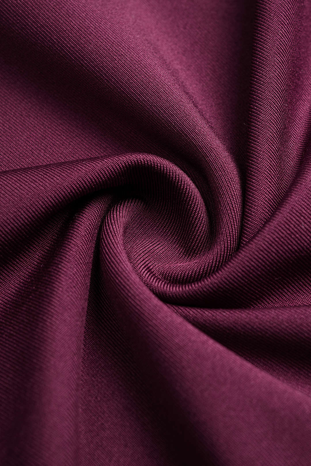 Trägerloses gerafftes ärmelloses Maxikleid