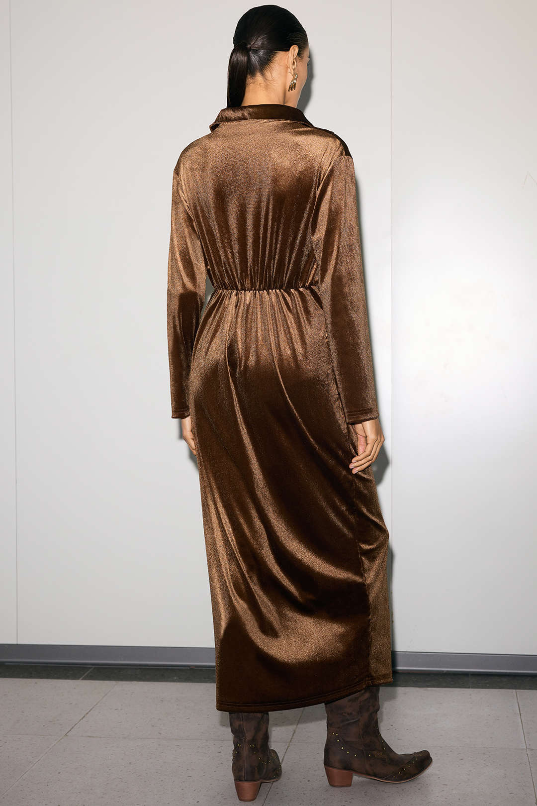 Velvet Ruched Lapel Button Slit Long Sleeve Midi Dress