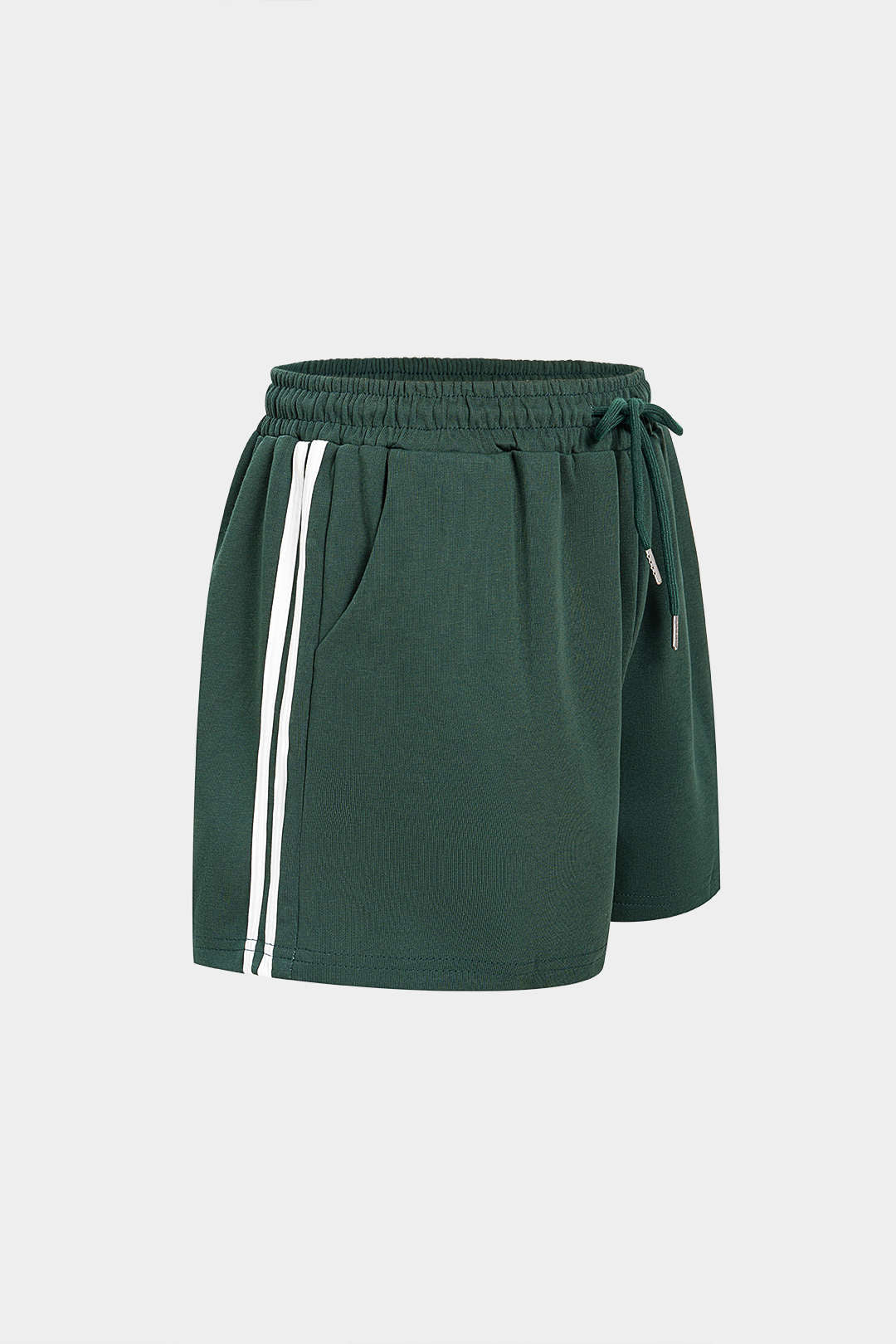 Kontrastierend gestreifte Shorts mit gerafftem Bund und hoher Taille
