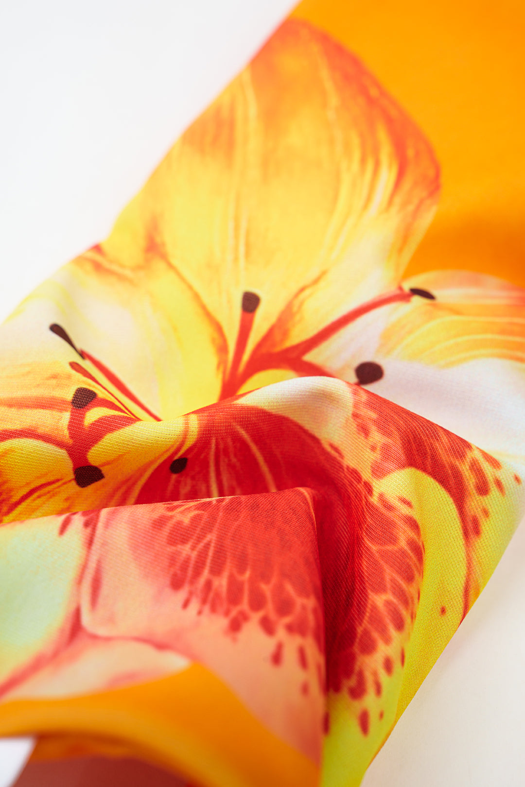 Bikini-Set mit Blumenmuster, Netzstoff und Schnürung