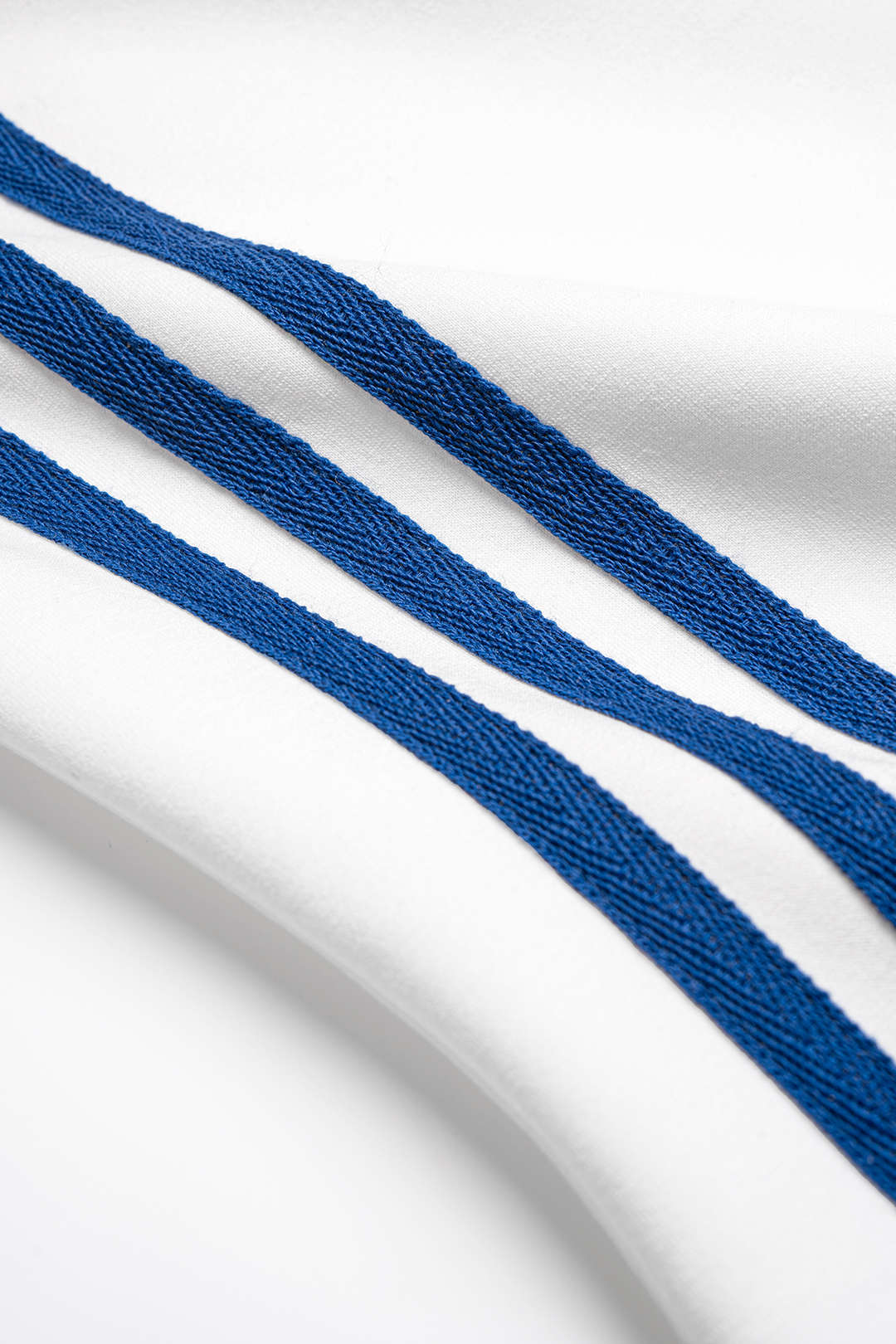Gestreiftes Tanktop mit Kontraststreifen und Rundhalsausschnitt