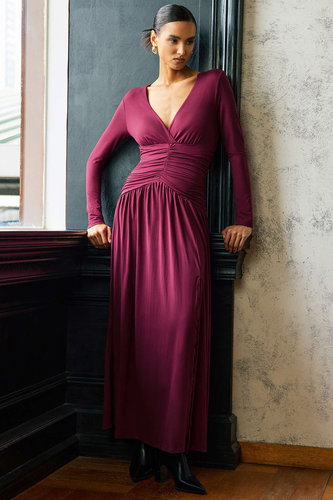 Gerüschtes V-Ausschnitt Langarm Maxikleid
