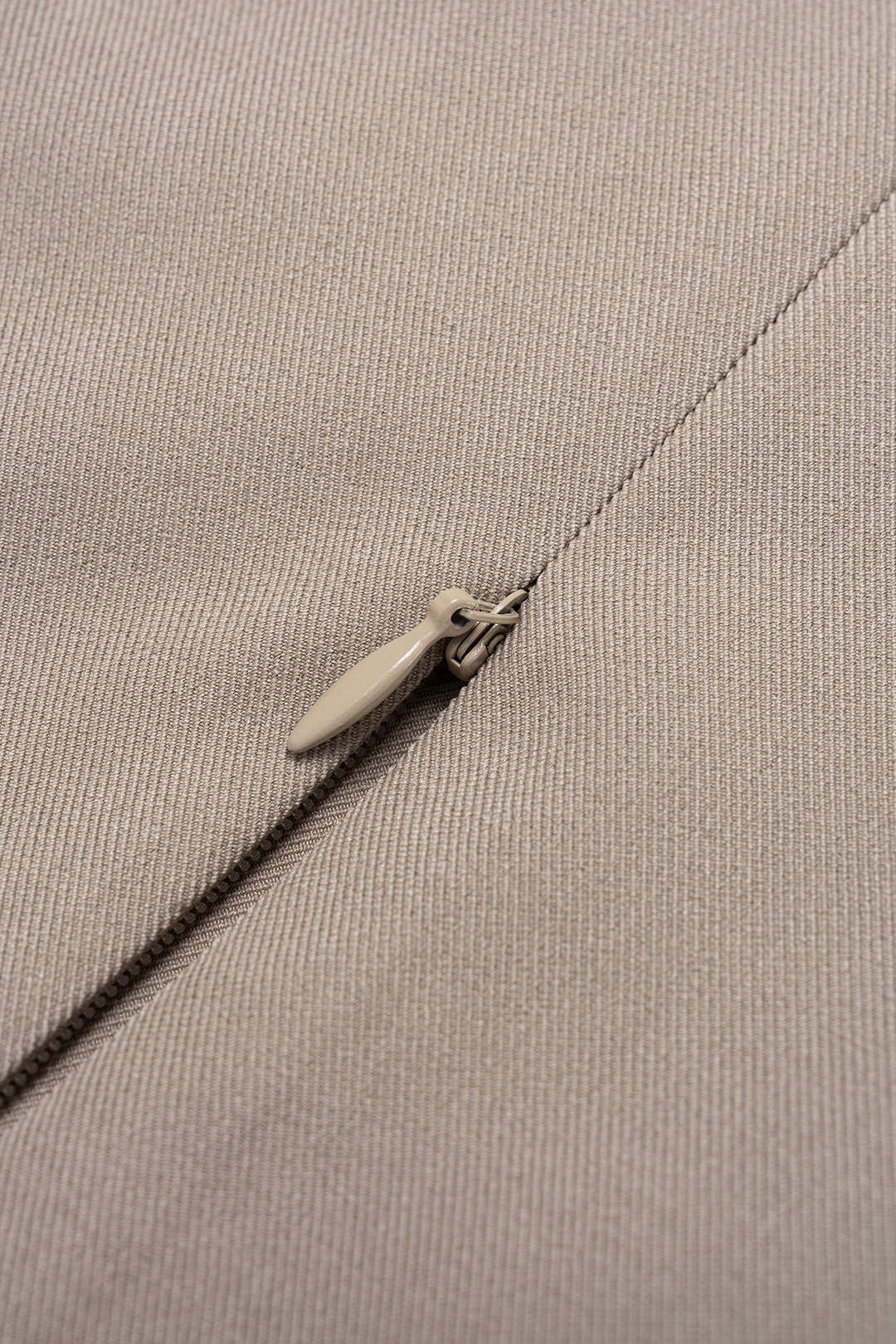 One Shoulder Metallic Decor Zipper Asymmetrical Long-Sleeve Shirt