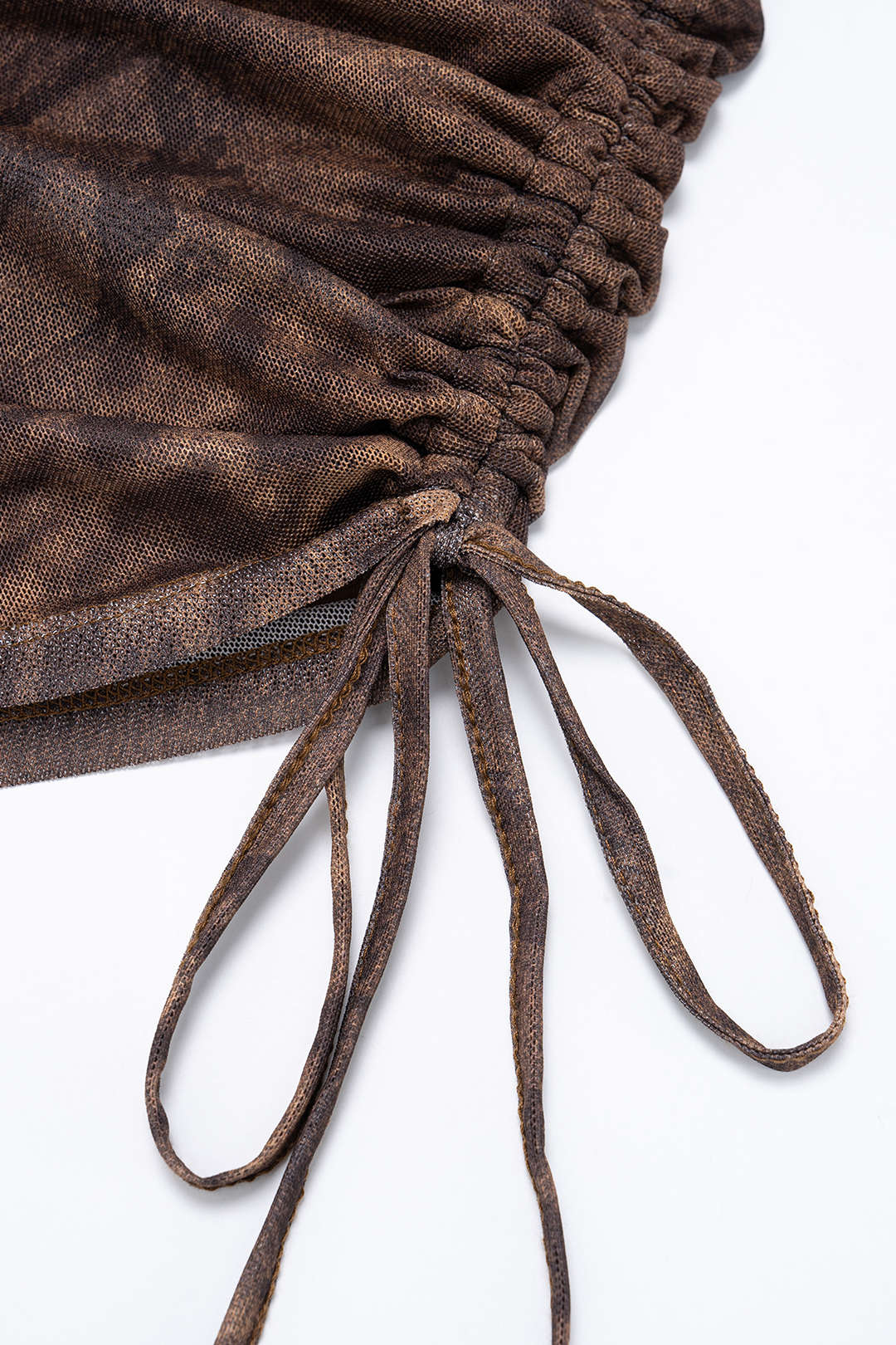 Mini-Trägerkleid aus gerafftem Netzstoff mit Kordelzug