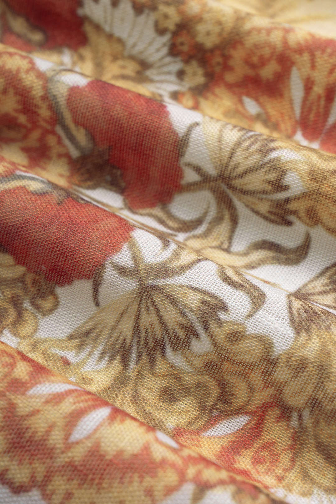 Chemise en lin à manches longues boutonnée à imprimé floral