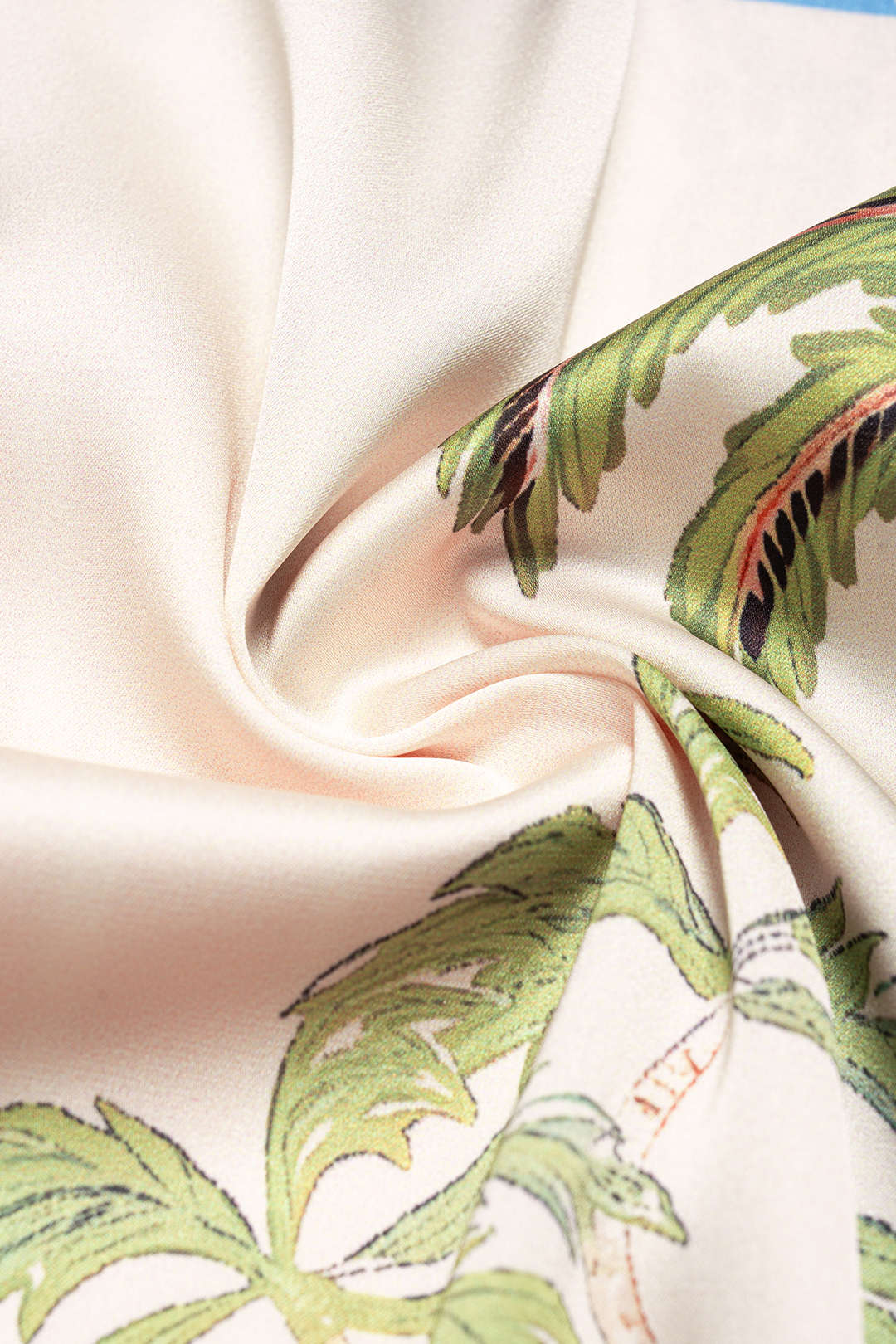Hose mit weitem Bein aus Satin mit Kokospalmen-Streifenmuster