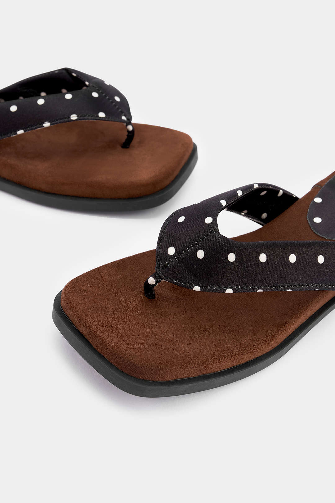 Polka Dots Thong Slippers