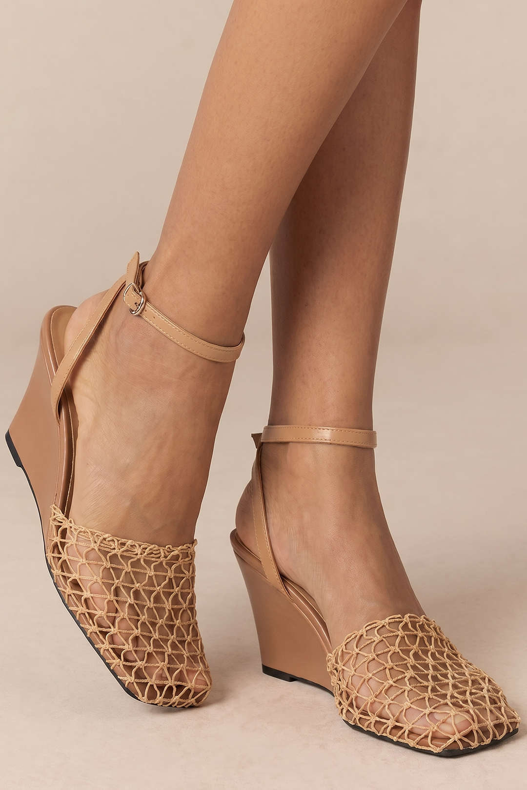 Sandalen mit Ausschnitten