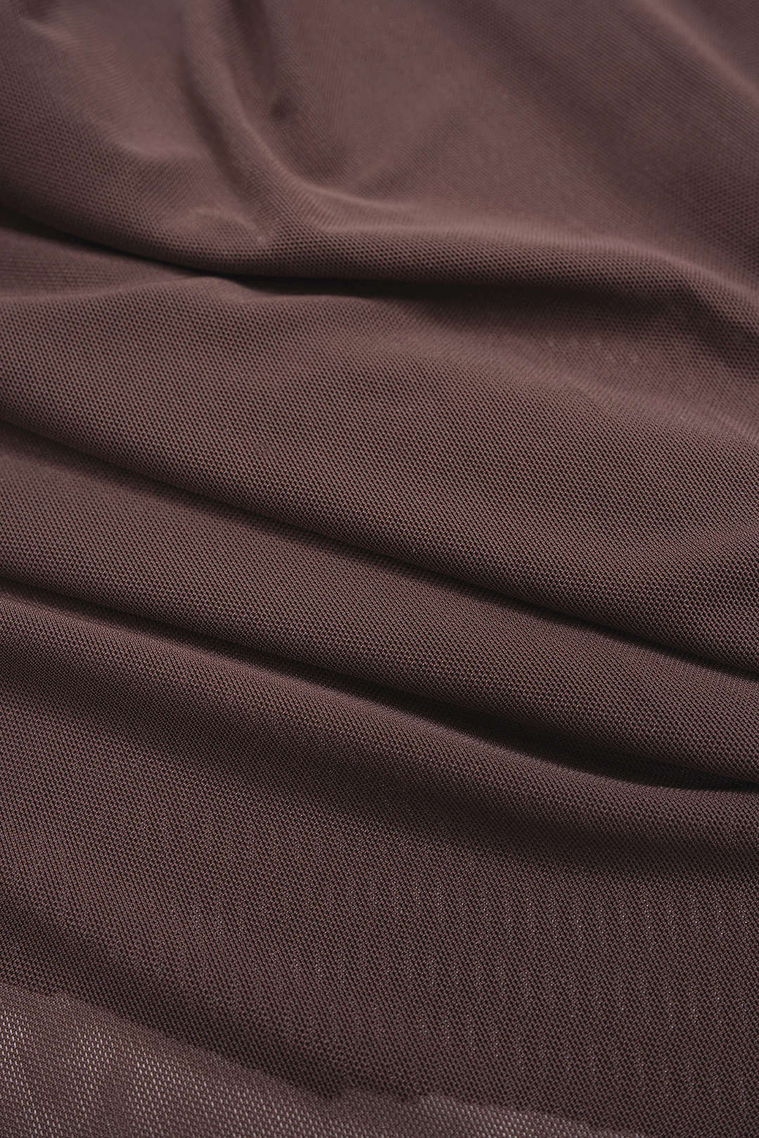 Maxikleid aus Mesh mit Raffungen, Cut-Outs und kurzen Ärmeln