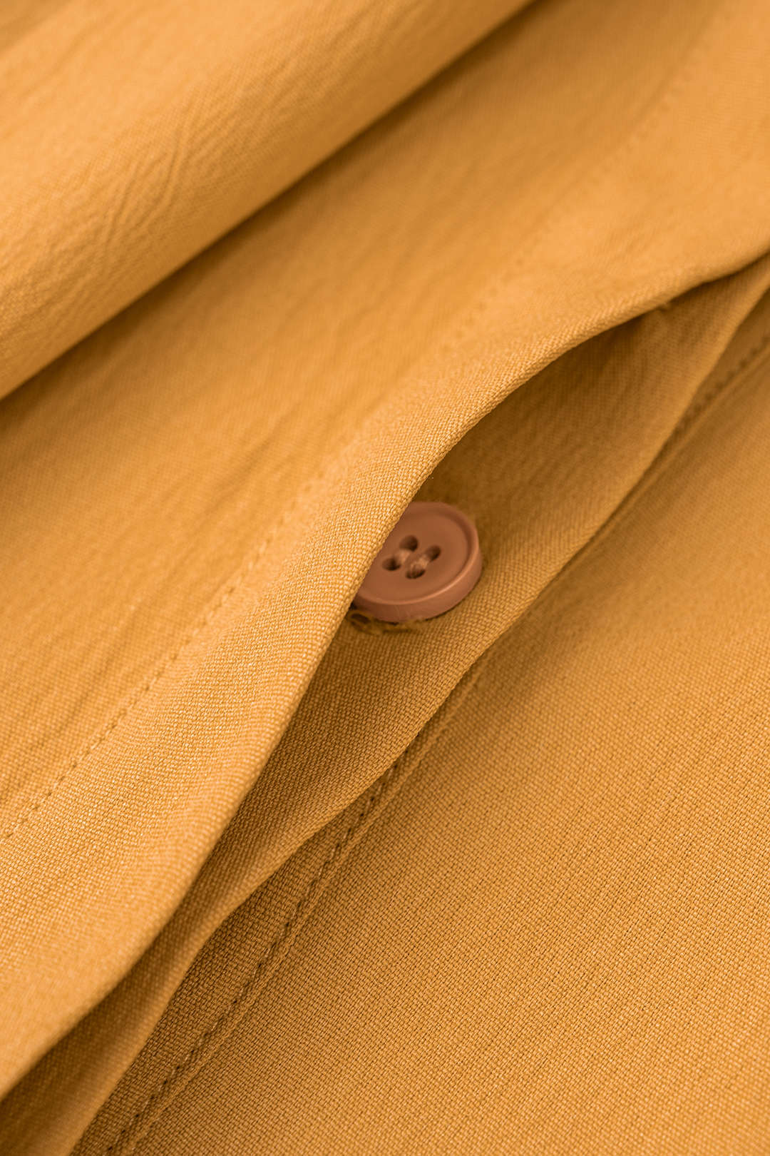 V-Ausschnitt, gerafftes, kurzärmeliges Minikleid